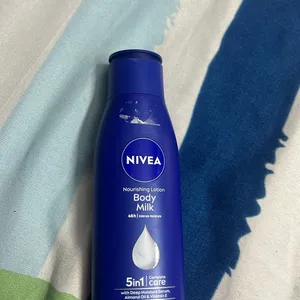 Nivea Nourishing Body Milk