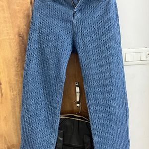 Textured high waist jeans