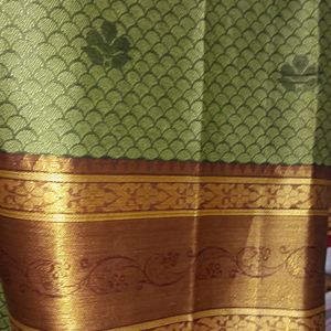 Cute Green Saree With Unstitched Blouse