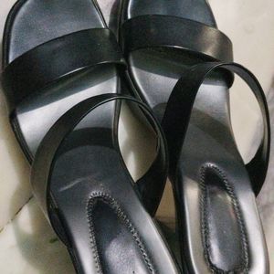 Black High Heels (Sz40)