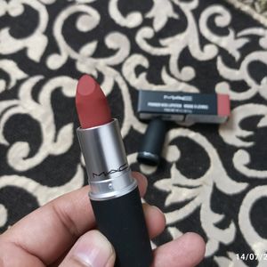 MAC LIPSTICK