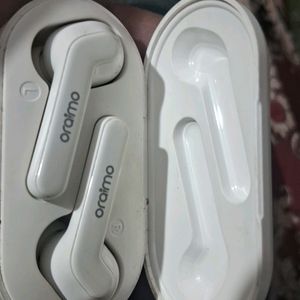 ARAIMO EARBUDS.