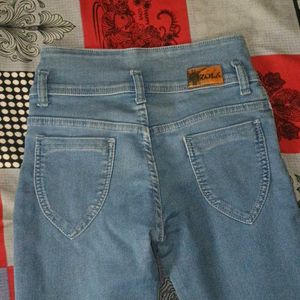 Statue Wall Jeans For Girls