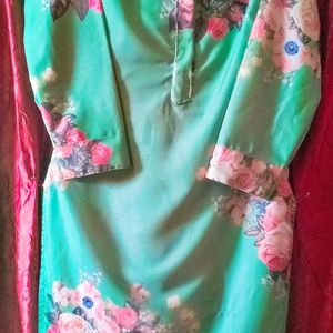 Floral Kurti 🌹