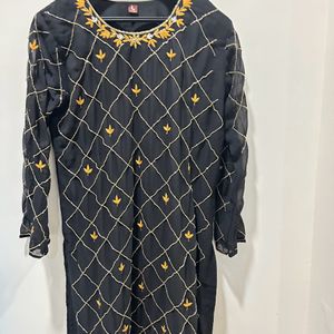 Women Black Pakistani Kurta Set