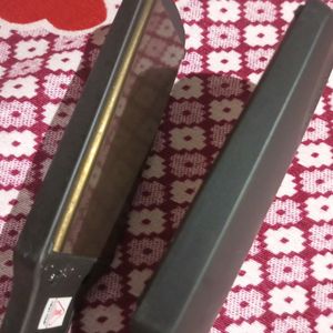 KM-329 Hair Straightner