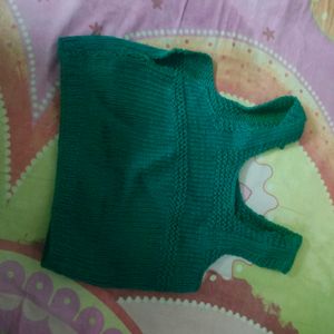 Green Baby Woolen Sweater Sleeve Less