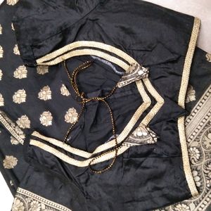 Black Border Saree With Blause