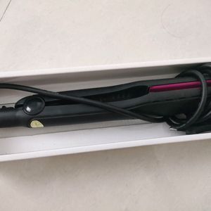 Hair Straightener With Adjustable Settings