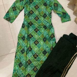 Fully Stiched Crepe Suit For Women