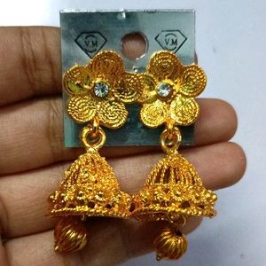 ARTIFICIAL GOLD EARRINGS