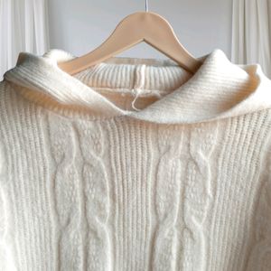 Soft Hooded Sweater