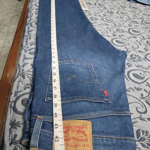 Levis Mens Jean And RT Pullover