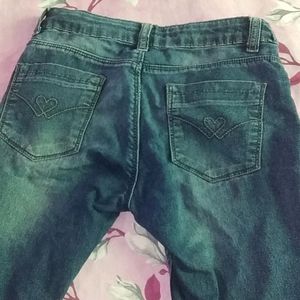 Girls Capri Jeans / 9-10 Yrs