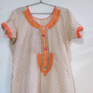 Fashionable Orange Kurti