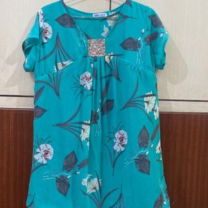 Sea Green Top Floral Flowers Size Xl