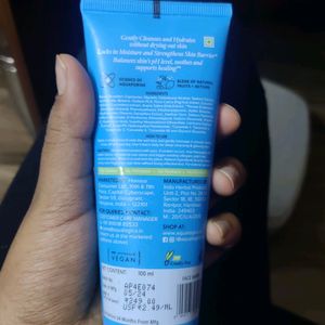 Aqualogica Cleanser