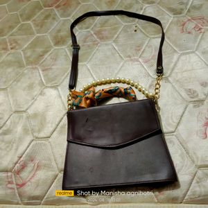 Sling purse