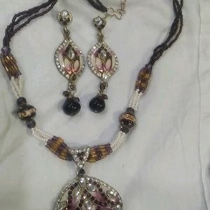 Ethic Kundan Necklace Set