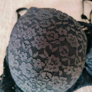 H&M Lacey Soft Padded Bra🤍