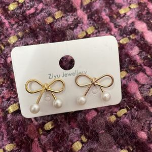 Bow Earrings