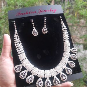 Beautiful Black Water Drop Cystal Neckpeice Set