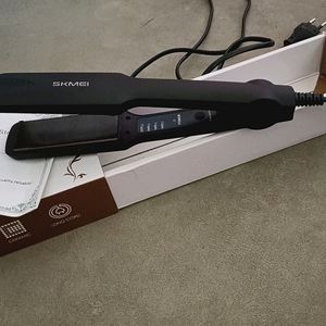 New Professional Hair Straightener