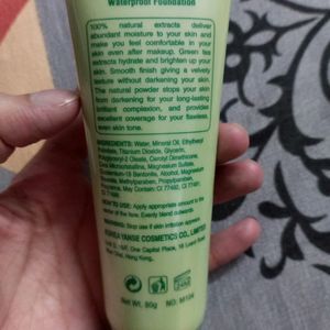 GREEN TEA Whitening Moist Skin Waterproof Foundati