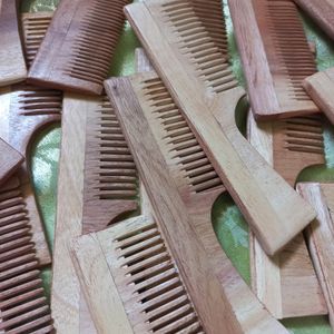 NEEM WOODEN COMB(20)