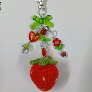 ₊˚⊹౨ handmade crochet strawberry keychain ৎ ₊˚⊹