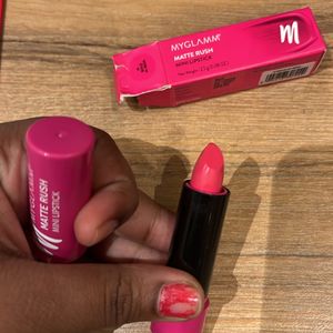 Myglamm Bold In Ibiza  Lipstick