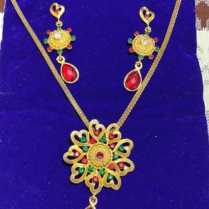 Necklace Set