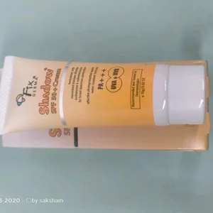 Fix derma Shadow SPF 50+ Sunscream