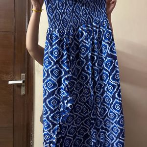 Long Blue Sleeveless Dress With Open Front