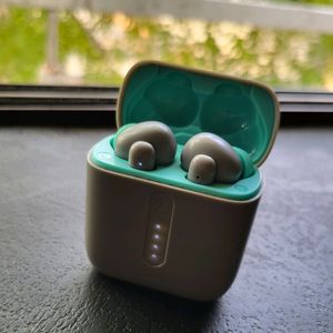 Boat airdopes 148 earbuds