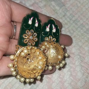 Dark Green Delicate Earings