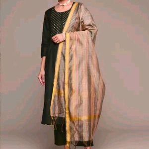 Anubhutee Kurta Set For Women