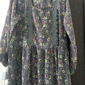 It's A Floral Gown With Xl