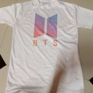 BTS Logo T-shirt