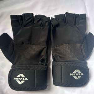 Nivia Enduro Gym Gloves with Wrist Support