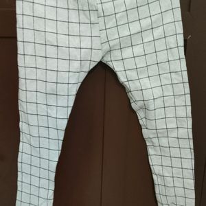 Office White And Black Jeggings