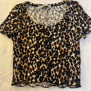 Ribbed Cheetah Print Crop Top