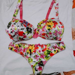 Beutiful Floral Print Bra Panty Set