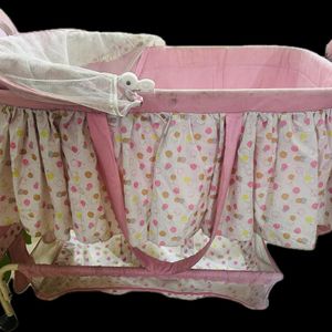 Foldable Baby Cradle