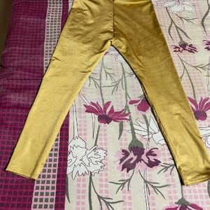 2 Kurtis Leggings