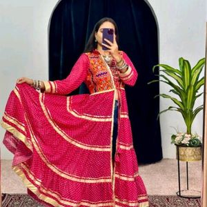 Navratri Special Shrug And Blouse