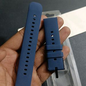Soft Silicone 22mm Watch Strap with Secure Buckle