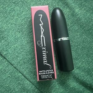 Mac Maximal Matte Lipstick “Twig Twist”