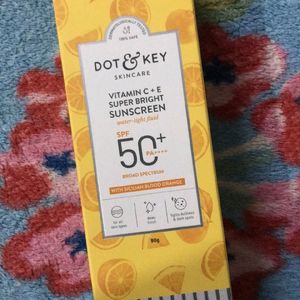 2 Dot & Key Sunscreen