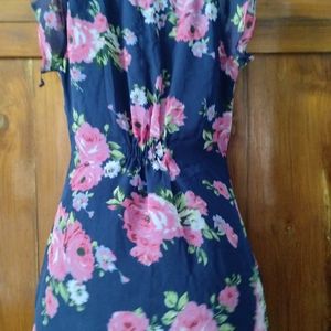 Like New Navy Blue Chiffon Knee Length Dress